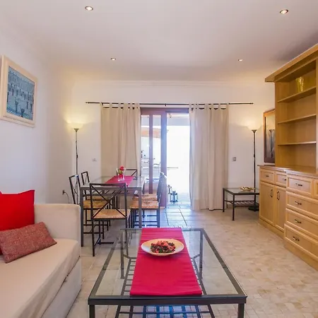 Ficus Villa